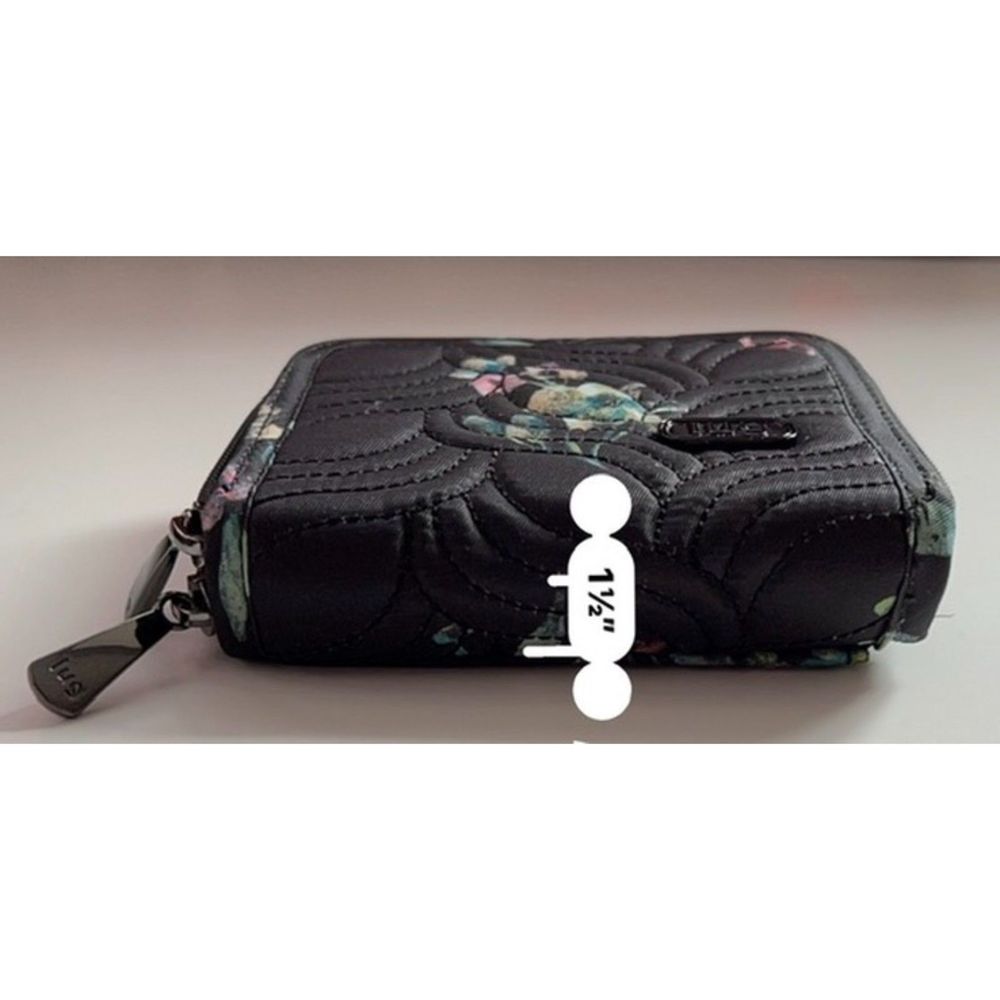 Lug Splits RFID double zip wallet. - Picture 6 of 8